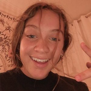 Meet your Posher, Daniela